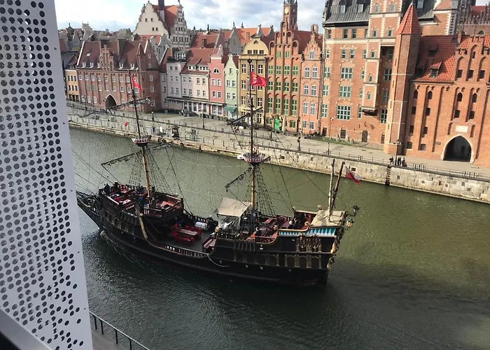 Baltic Riviera - Granaria Premium - River And Old Town *