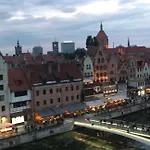 Baltic Riviera - Granaria Premium - River And Old Town * 格但斯克