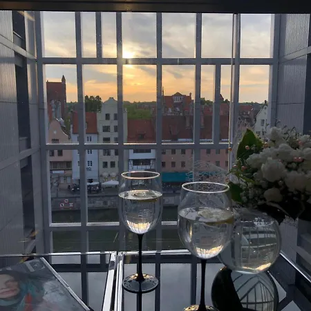 Baltic Riviera - Granaria Premium - River And Old Town * 格但斯克